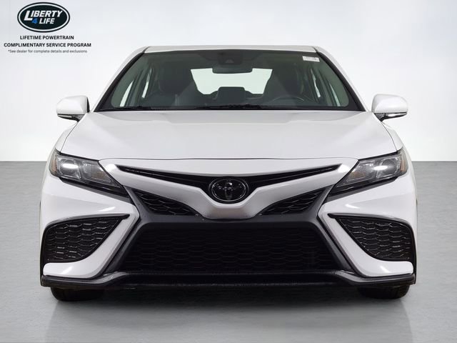 Used 2022 Toyota Camry SE image 8