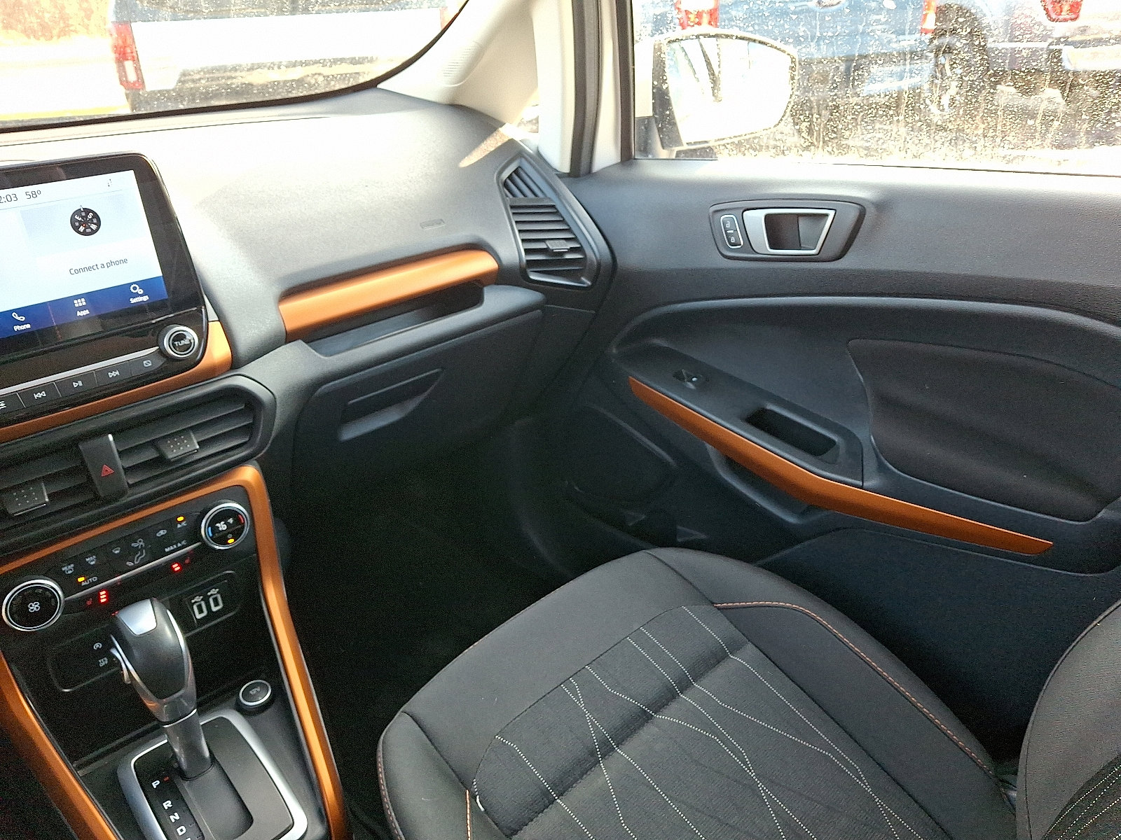 Certified 2022 Ford EcoSport SE w/ SE Appearance Package image 16