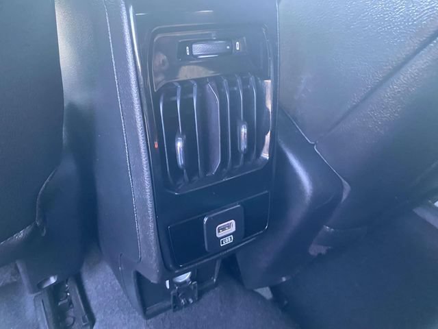 Used 2024 Jeep Compass Latitude AWD/4WD image 13