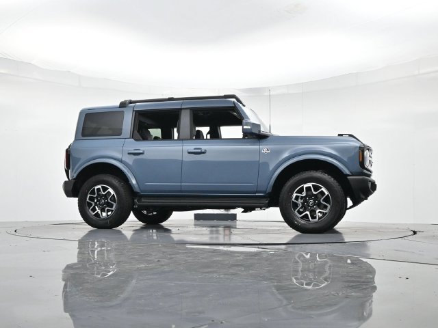 Certified 2025 Ford Bronco Outer Banks AWD/4WD image 12