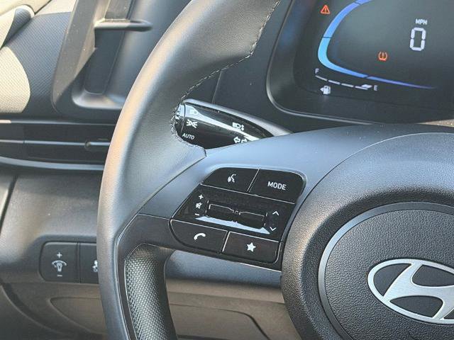 Used 2025 Hyundai Elantra Sport FWD image 15