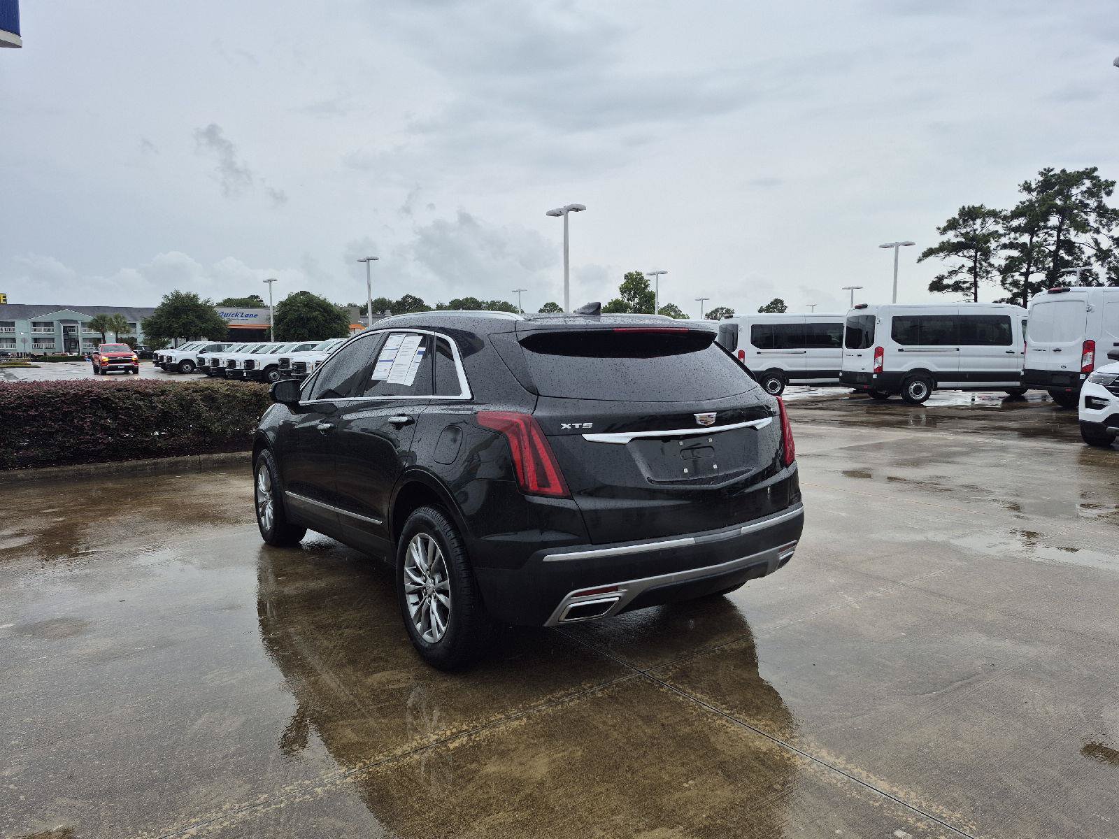 Used 2021 Cadillac XT5 Premium Luxury w/ LPO, Floor Liner Package FWD image 14