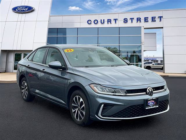 Used 2025 Volkswagen Jetta S FWD image 3