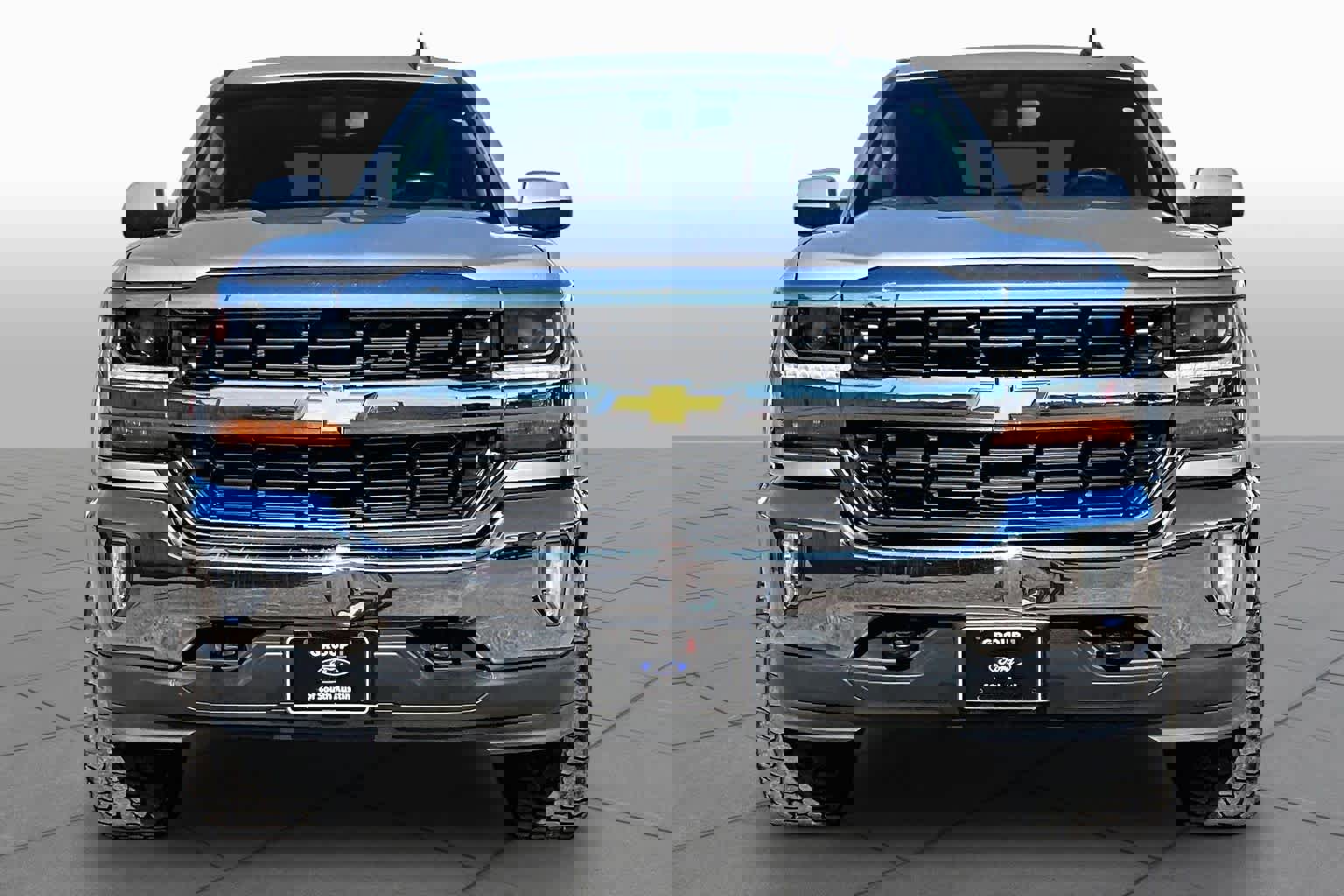 Used 2017 Chevrolet Silverado 1500 LT w/ Texas Edition AWD/4WD image 6