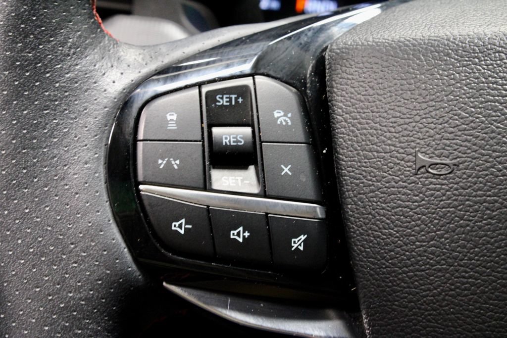 Certified 2025 Ford Explorer ST-Line AWD/4WD image 28