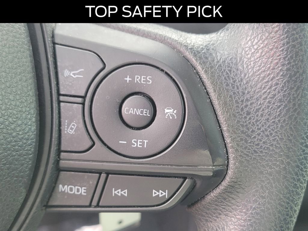 Used 2021 Toyota Corolla LE image 21