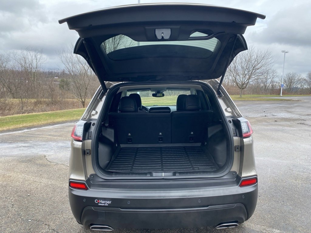 Used 2021 Jeep Cherokee Latitude Lux w/ Comfort/Convenience Group image 16