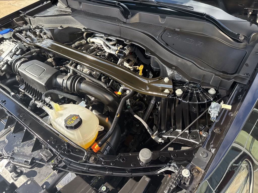 Certified 2025 Ford Explorer Platinum w/ Ultimate Package image 34