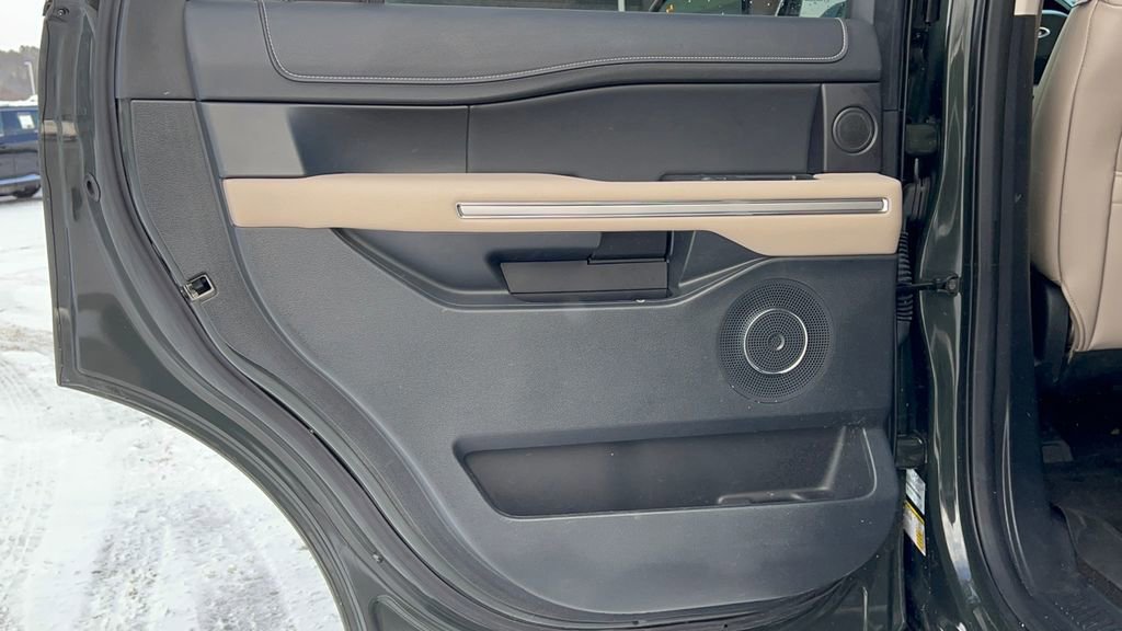Certified 2022 Ford Expedition Limited image 42