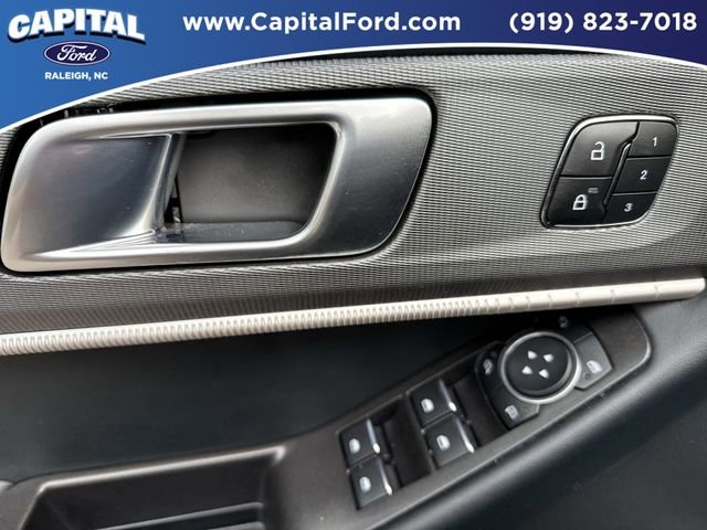 Certified 2025 Ford Explorer ST-Line w/ Premium Package AWD/4WD image 21
