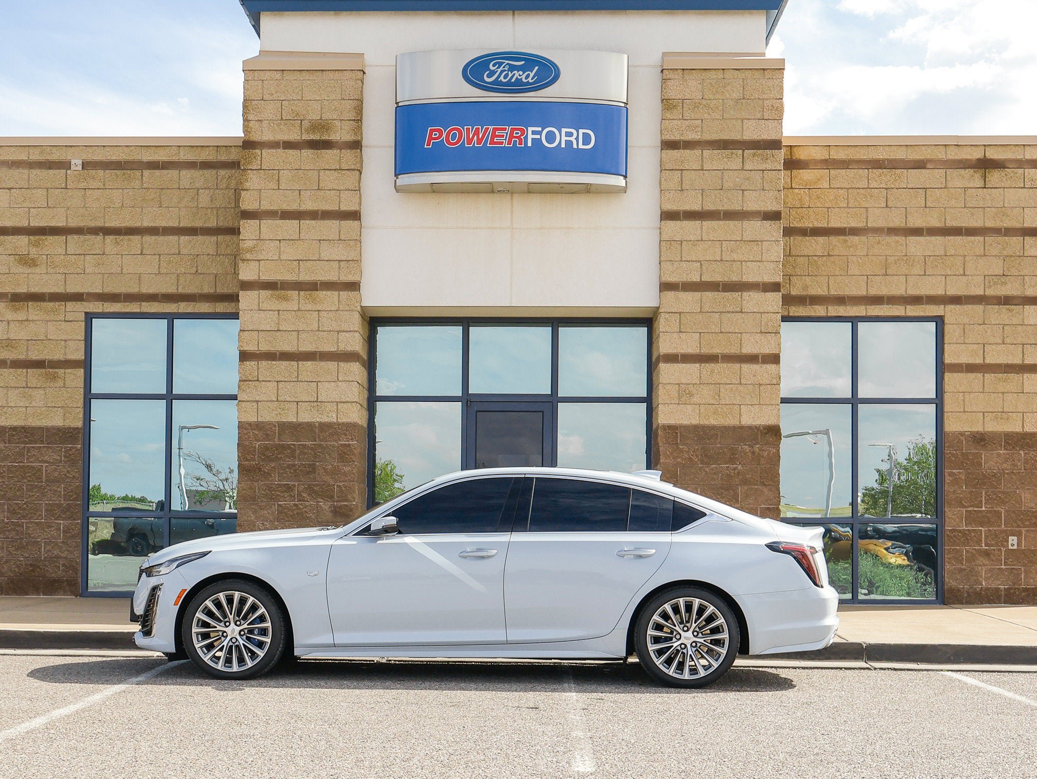Used 2022 Cadillac CT5 Premium Luxury RWD image 9