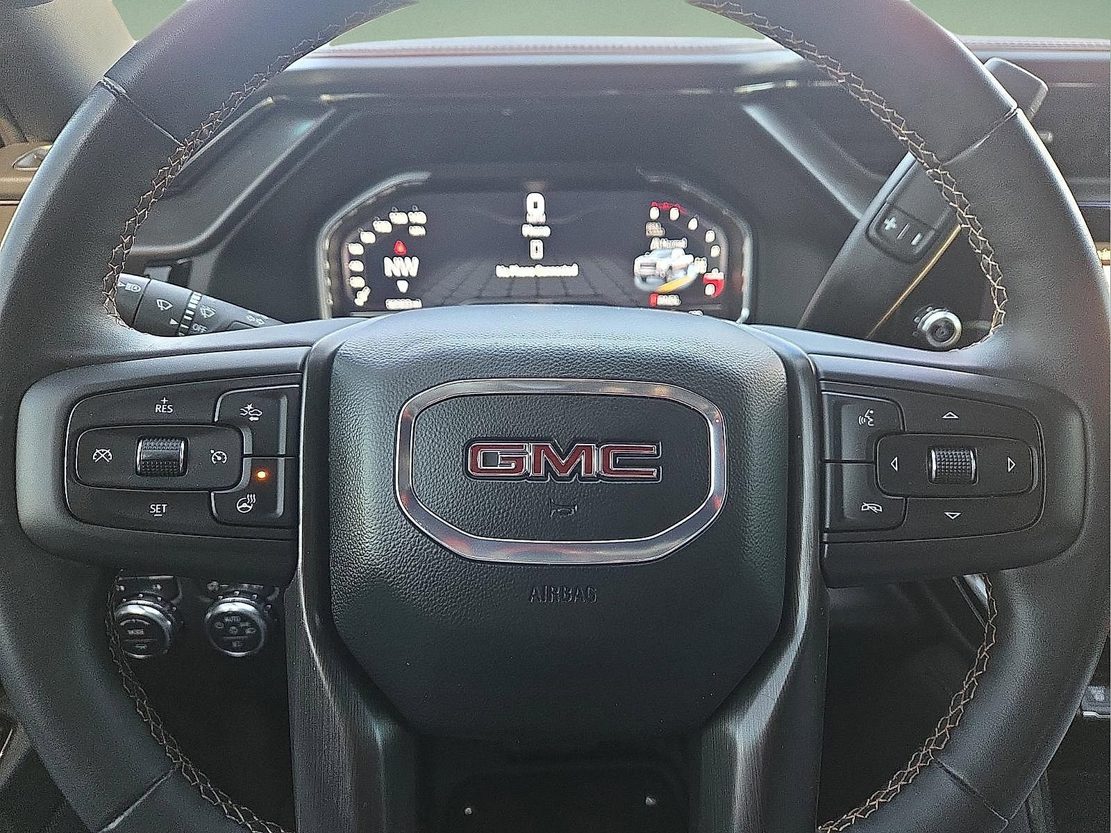 Used 2025 GMC Sierra 2500 AT4 w/ AT4 Premium Plus Package image 24