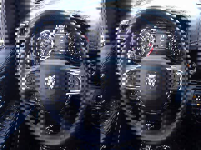 Used 2025 RAM 1500 Laramie image 13