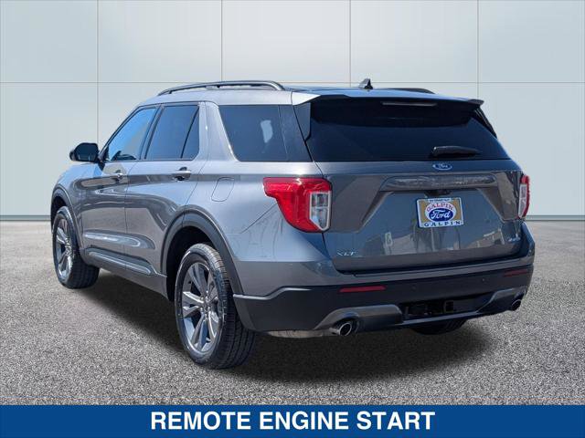 Certified 2023 Ford Explorer XLT w/ Equipment Group 202A AWD/4WD image 3