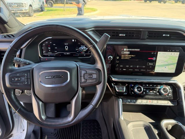 Used 2025 GMC Sierra 2500 Denali Ultimate AWD/4WD image 14