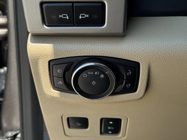 Certified 2020 Ford F250 Lariat w/ Lariat Ultimate Package AWD/4WD image 25
