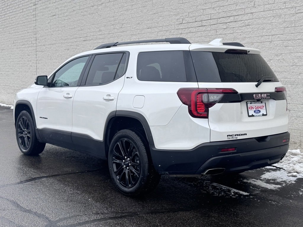 Used 2022 GMC Acadia SLT w/ Elevation Edition image 4
