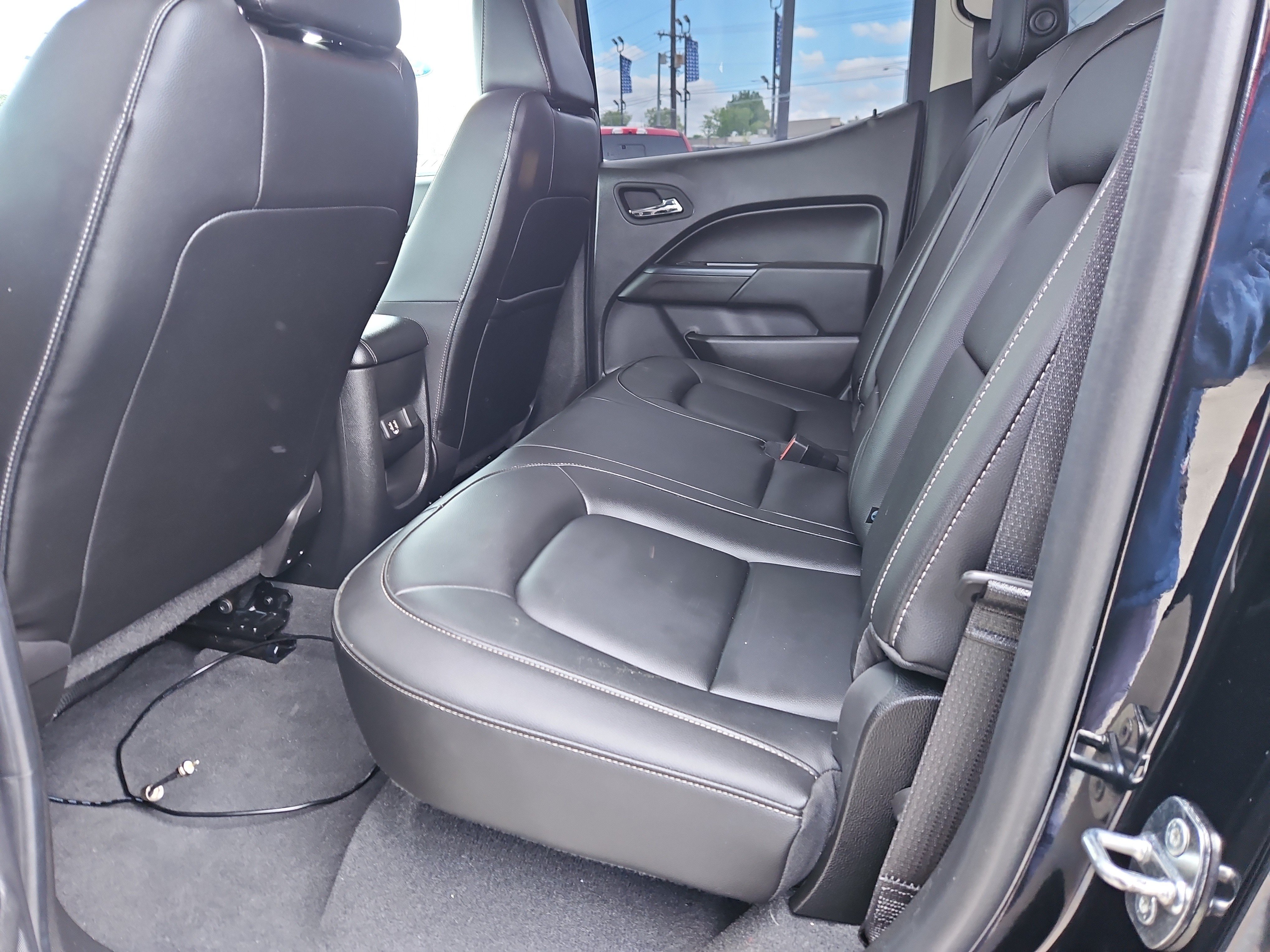 Used 2022 Chevrolet Colorado ZR2 w/ ZR2 Midnight Special Edition AWD/4WD image 9
