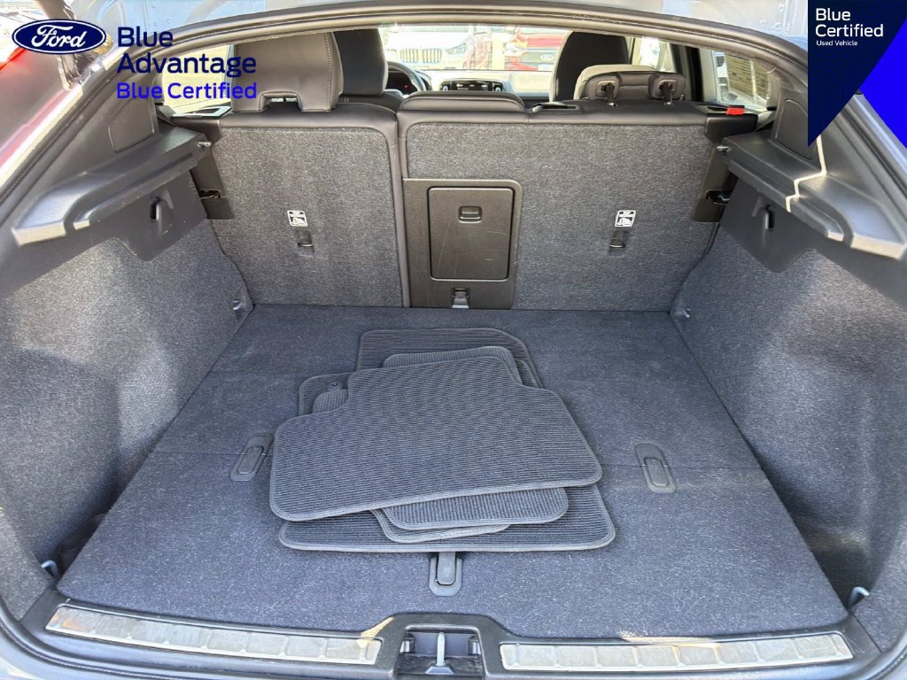 Used 2023 Volvo C40 P8 Recharge Plus AWD/4WD image 7