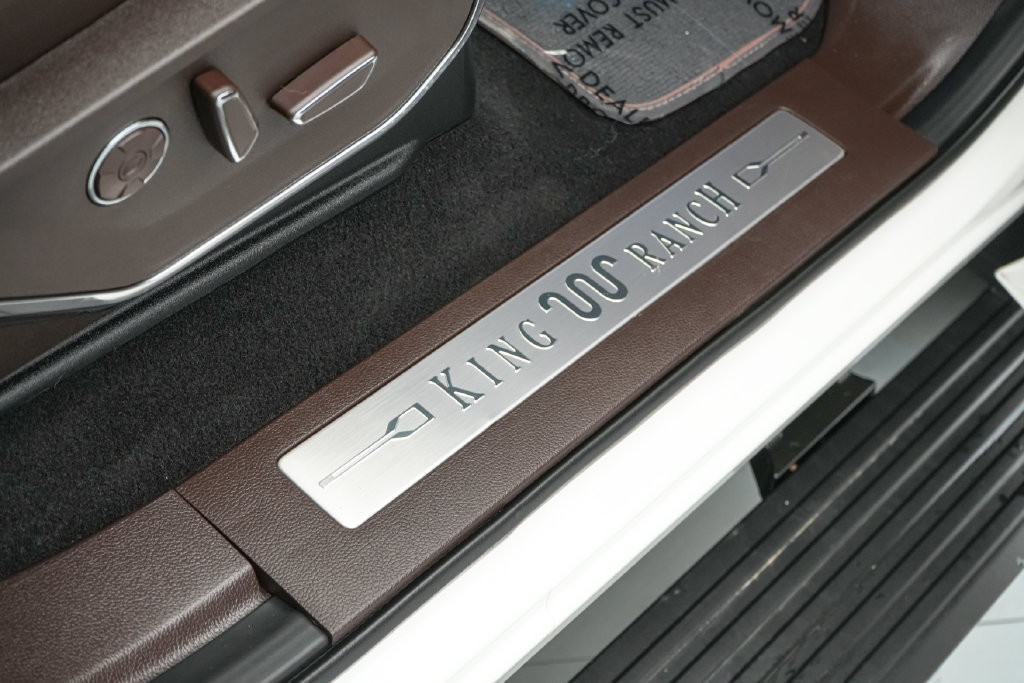 Certified 2025 Ford F150 King Ranch AWD/4WD image 32