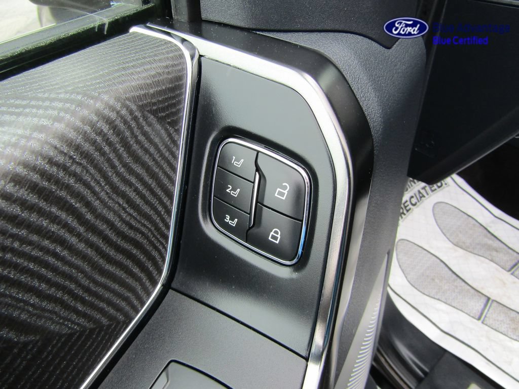 Certified 2022 Ford F150 Platinum w/ Equipment Group 701A High AWD/4WD image 27
