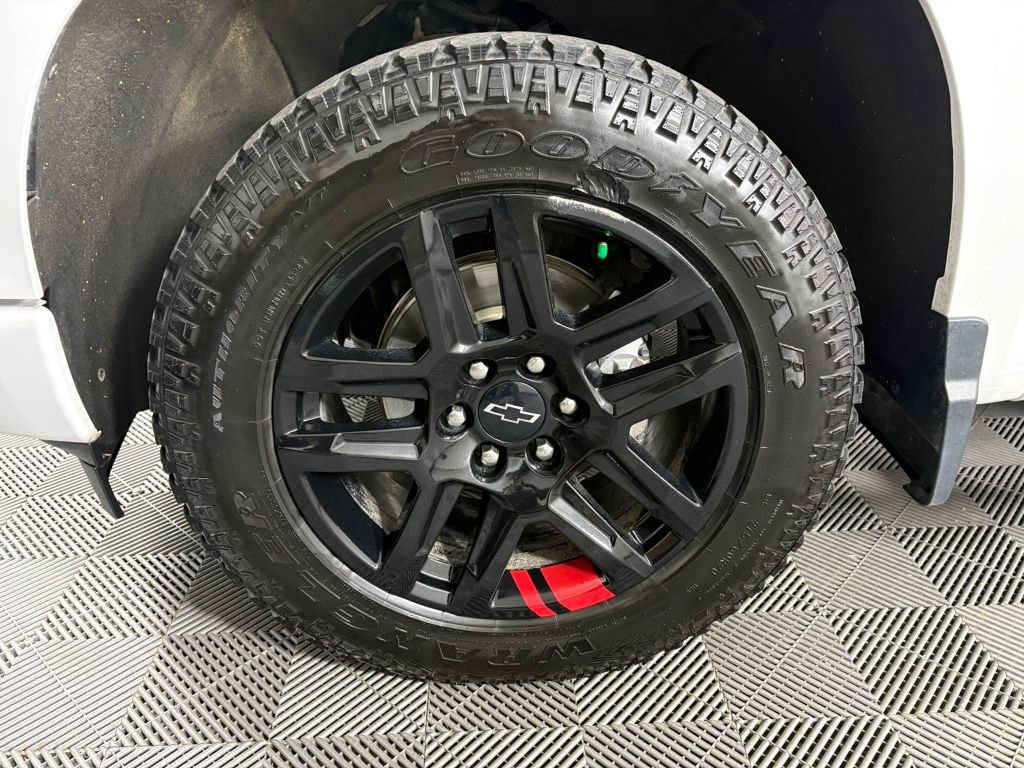 Used 2023 Chevrolet Silverado 1500 RST w/ Redline Edition image 12
