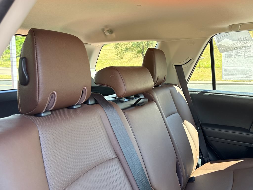 Used 2024 Toyota 4Runner Limited AWD/4WD image 24