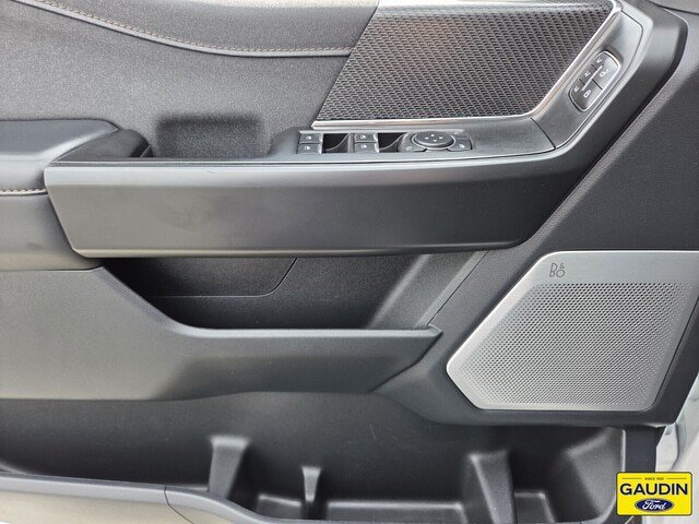 Certified 2023 Ford F150 Raptor w/ Raptor Carbon Fiber Package AWD/4WD image 18