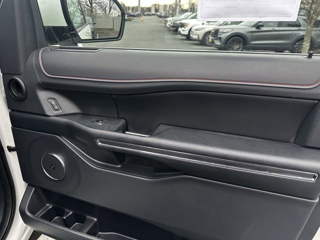 Certified 2023 Ford Expedition Limited image 36