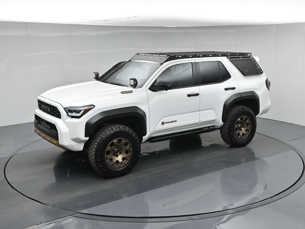 Used 2025 Toyota 4Runner Trailhunter AWD/4WD image 46
