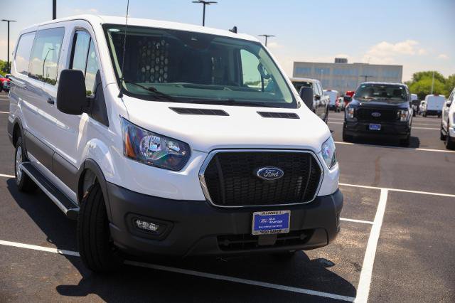 Certified 2025 Ford Transit 250 Low Roof w/ Exterior Upgrade Package RWD image 4