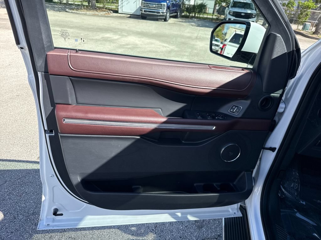 Certified 2023 Ford Expedition Max Limited AWD/4WD image 15
