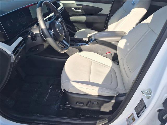 Used 2025 Hyundai Santa Cruz Limited AWD/4WD image 14