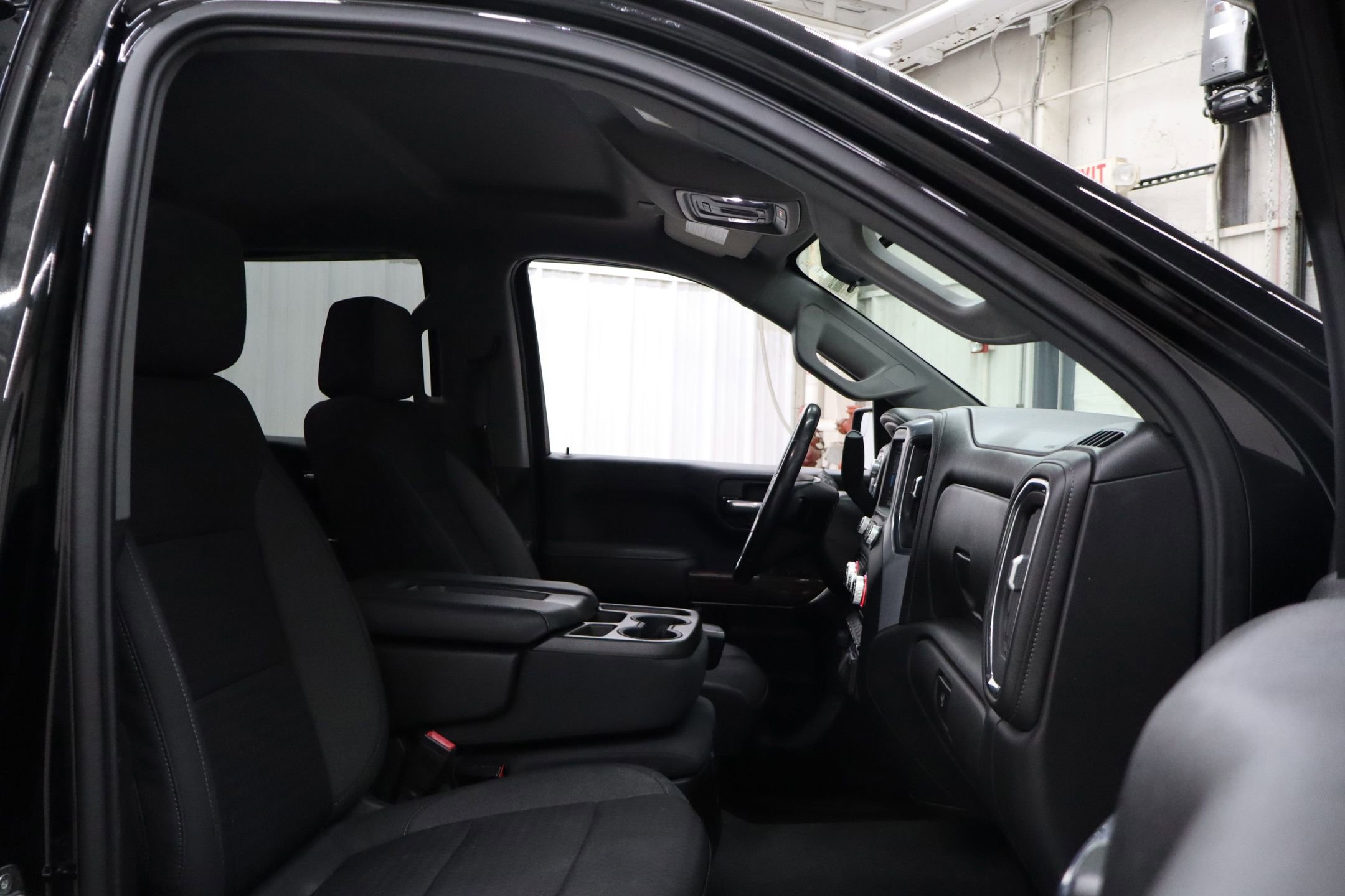 Used 2021 GMC Sierra 1500 SLE w/ Preferred Package AWD/4WD image 30