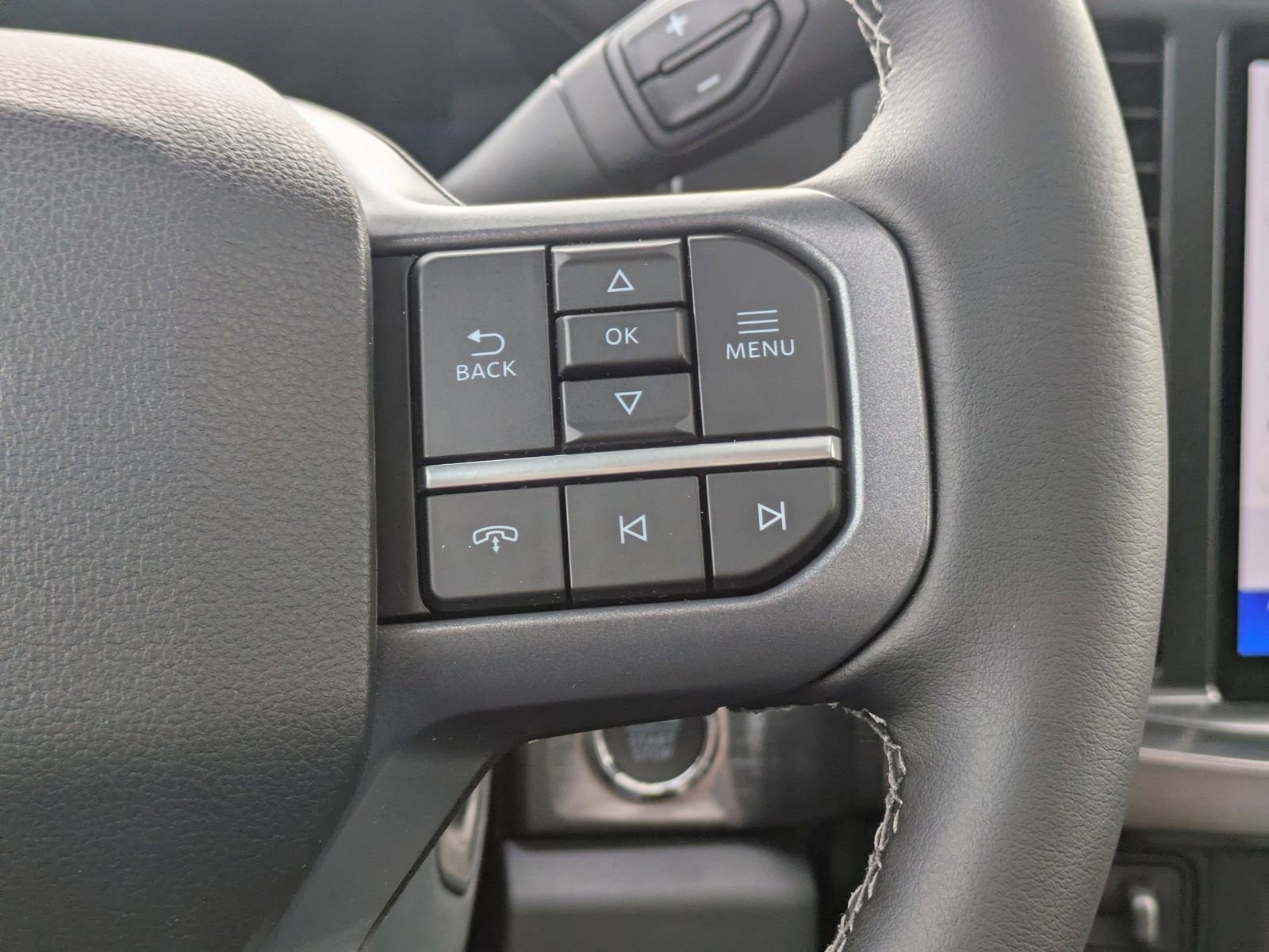 Certified 2026 Ford F250 Lariat w/ Black Appearance Package image 27