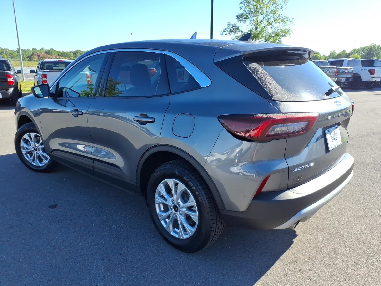 Certified 2024 Ford Escape Active AWD/4WD image 5