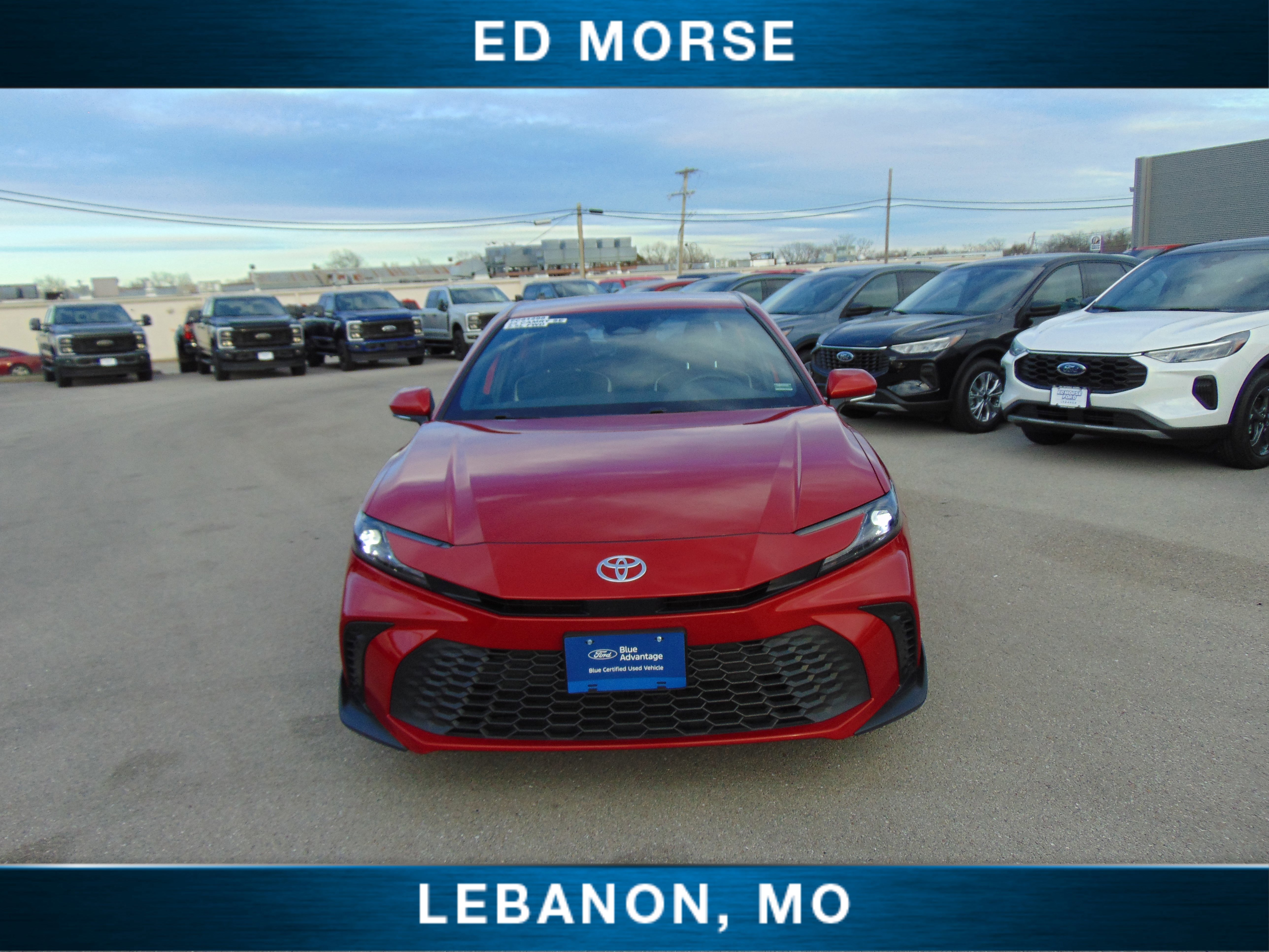 Used 2025 Toyota Camry SE image 8