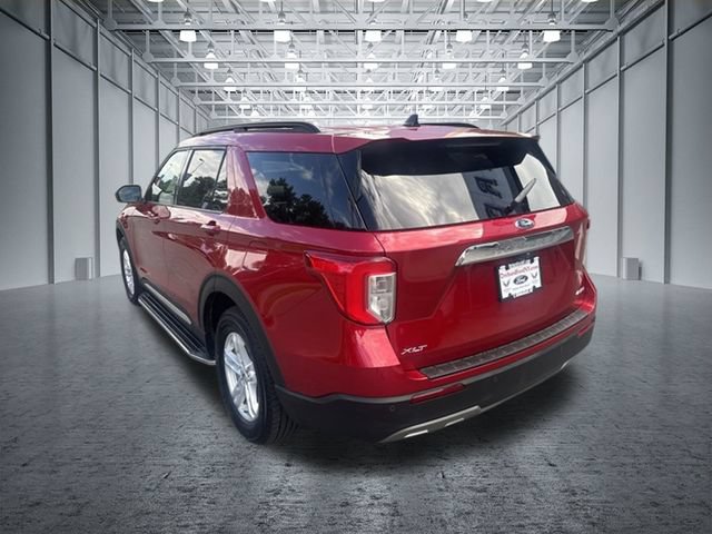 Certified 2022 Ford Explorer XLT w/ Equipment Group 202A AWD/4WD image 9