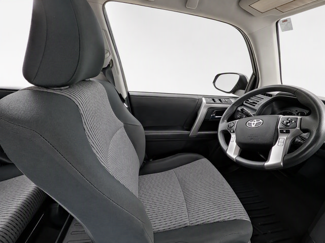 Used 2021 Toyota 4Runner SR5 AWD/4WD image 14