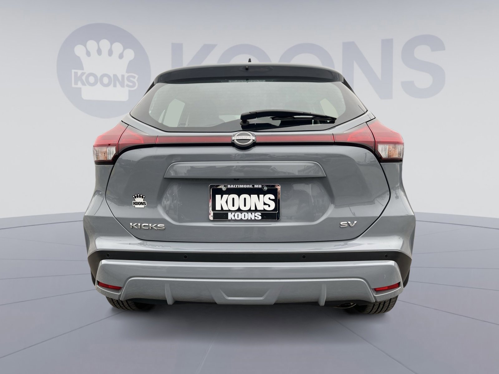 Used 2023 Nissan Kicks SV image 3