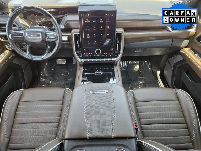 Used 2025 GMC Yukon Denali Ultimate AWD/4WD image 23