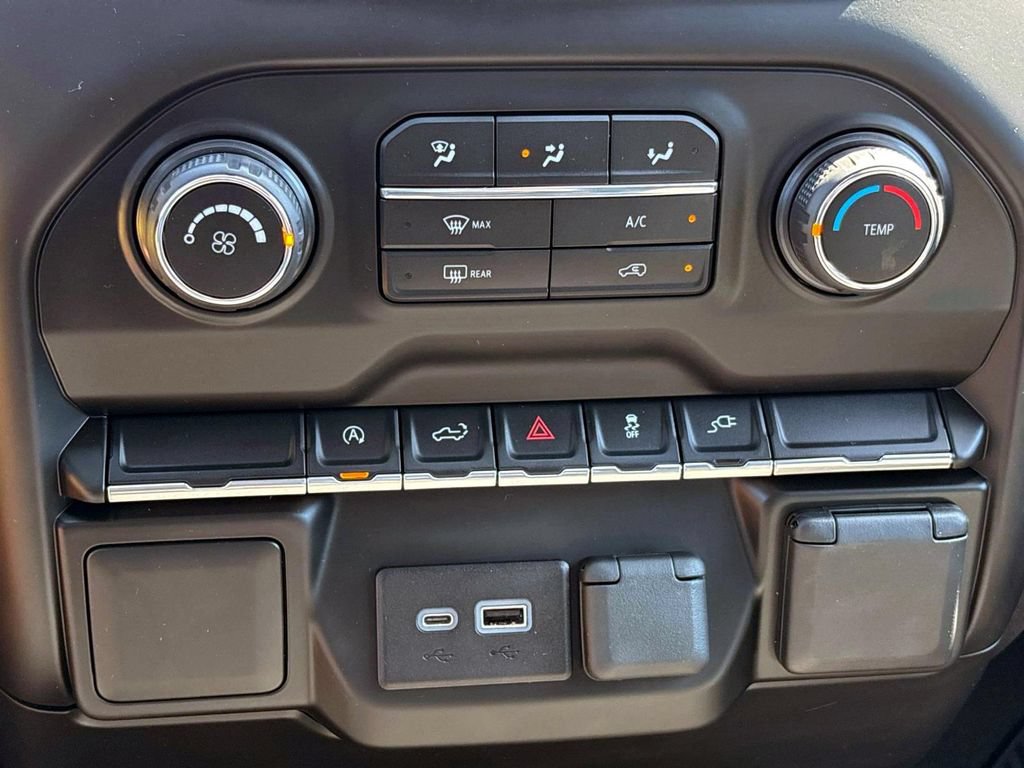 Used 2021 Chevrolet Silverado 1500 Custom w/ Safety Confidence Package AWD/4WD image 27
