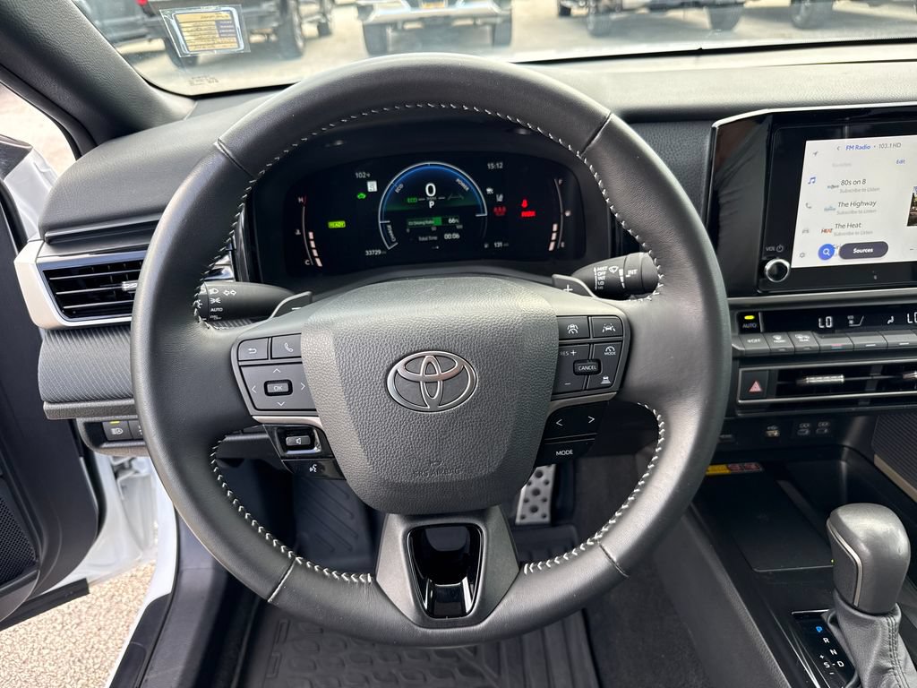 Used 2025 Toyota Camry SE FWD image 14