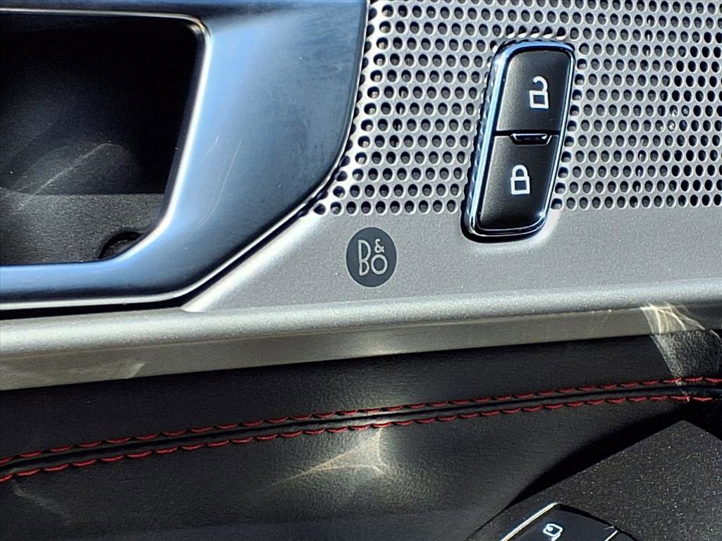 Certified 2023 Ford Explorer ST-Line w/ Class IV Trailer Tow Package image 5