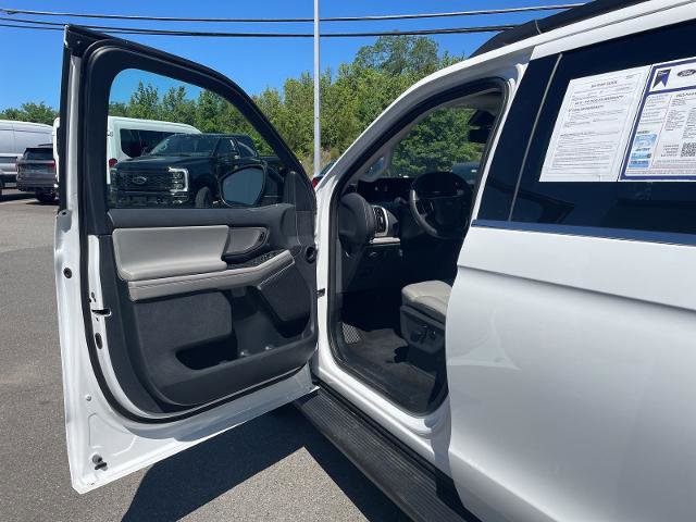 Certified 2025 Ford Expedition Max Active AWD/4WD image 7