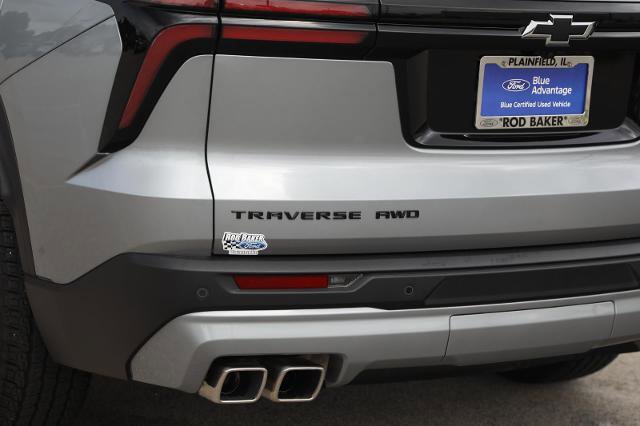 Used 2025 Chevrolet Traverse Z71 AWD/4WD image 15
