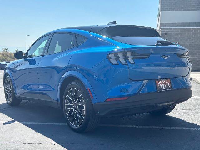 Certified 2025 Ford Mustang Mach-E Premium AWD/4WD image 4