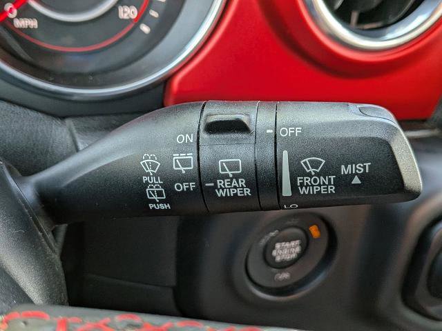 Used 2018 Jeep Wrangler Unlimited Rubicon AWD/4WD image 29