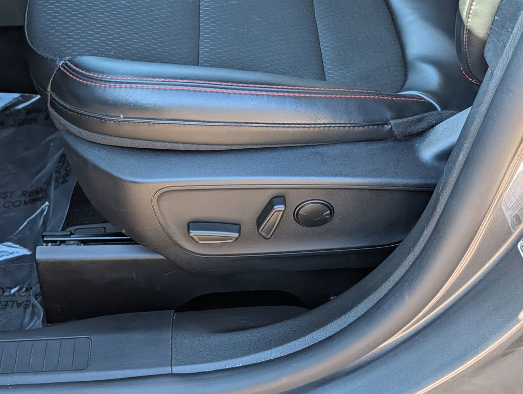 Certified 2025 Ford Escape ST-Line image 14