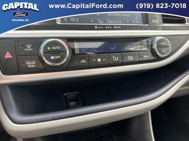 Used 2019 Toyota Highlander XLE image 28